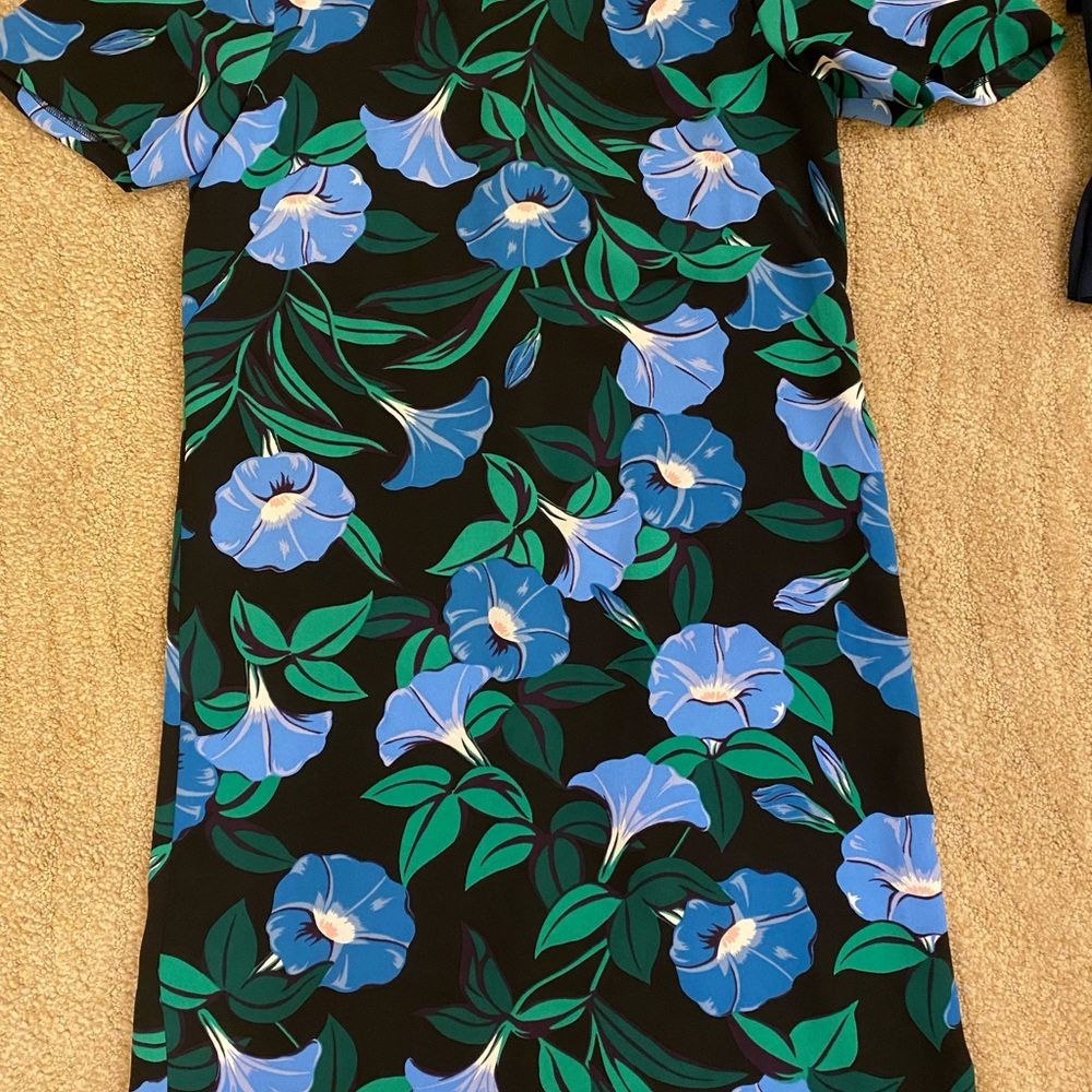 Ann Taylor Floral mini dress - Picture 2 of 2